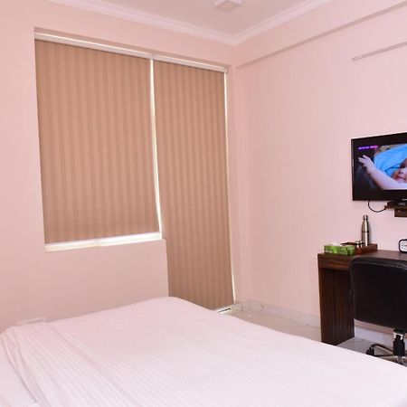 Arkaya Inn 古尔冈 外观 照片